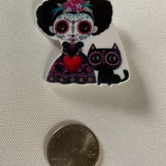 NWT. Handmade Day of the Dead Woman and Cat Pin Brooch! - Picture 2 of 2